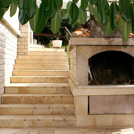 ゲストハウス Double 547g 3*