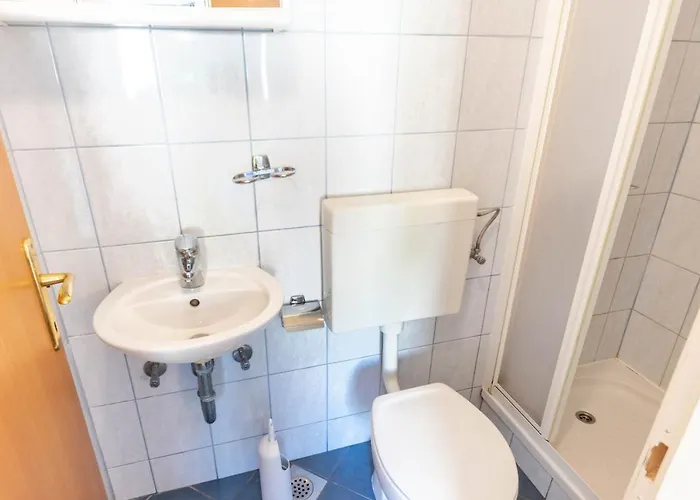 招待所 Double 547g 3*