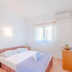 Double 547g Gostinjska kuća 3*