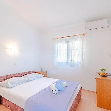 Double 547g Gostinjska kuća 3*