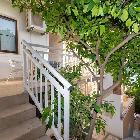 Double 547g Gostinjska kuća Zavalatica